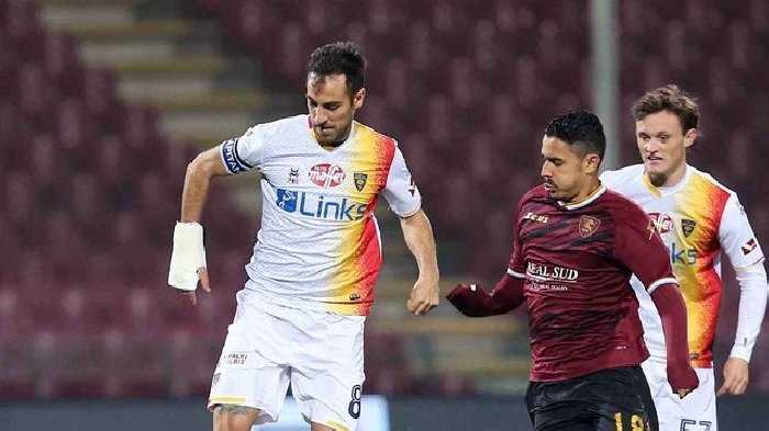 SOI KÈO Lecce vs Salernitana, 01h45 ngày 04/09/2023