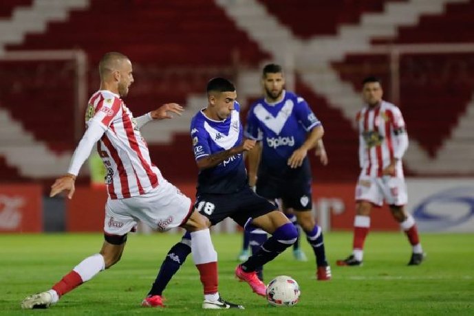 Soi kèo Barracas Central vs Argentinos JR, 00h00 ngày 11/7/2023