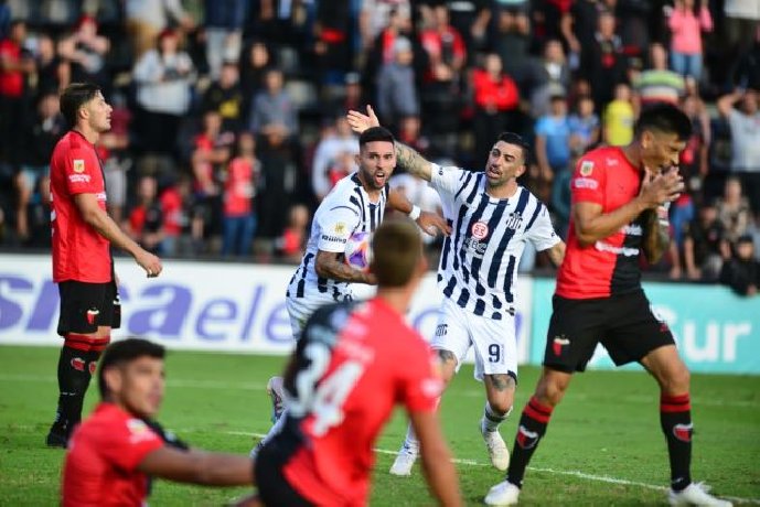 Soi kèo Colon de Santa Fe vs Belgrano, 02h30 ngày 11/7/2023