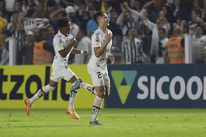 SOI KÈO Fortaleza vs Santos, 04h30 ngày 14/08/2023