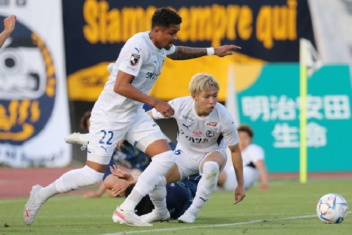 Soi kèo Montedio Yamagata vs Oita Trinita, 11h30 ngày 17/05/2023