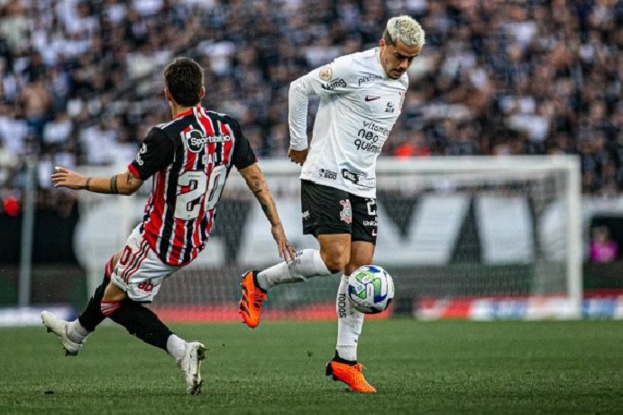 SOI KÈO Sao Paulo vs Corinthians, 05h30 ngày 17/08/2023