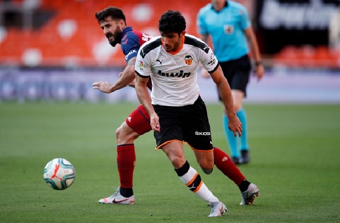 SOI KÈO Valencia vs Osasuna, 00h30 ngày 28/08/2023